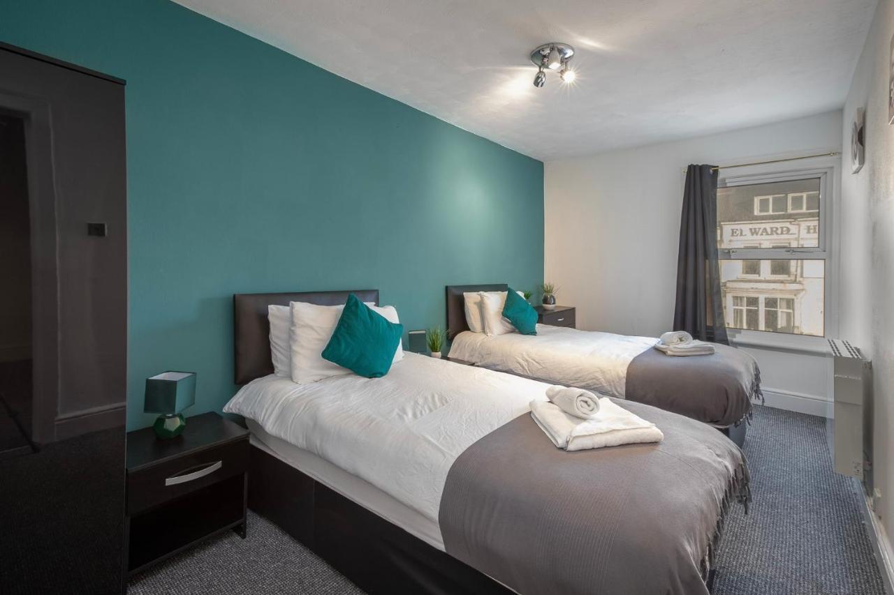 03 Springfield - Sleeps 4 Apartment Blackpool Exterior photo